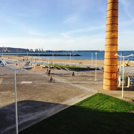 Playa Poniente Lägenhet