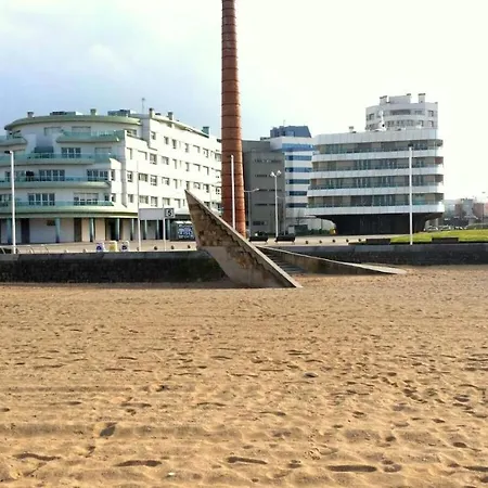 Playa Poniente Διαμέρισμα *